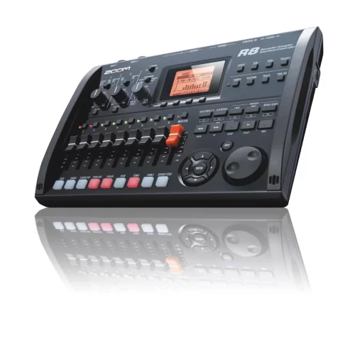 【美品】ZOOM R8 Zoom R8 Портастудия купить в Москве и РФ недорого